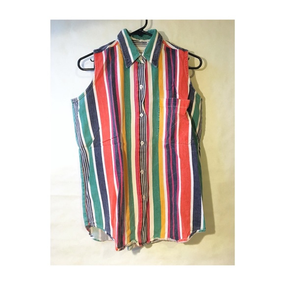 Button up sleeveless blouse - Picture 1 of 1